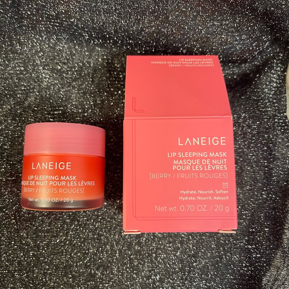 NIB LANEIGE BERRY 🍓 LIP SLEEPING MASK 🍓
